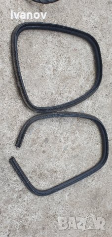 Гумени уплътнения за стопове бмв е34 седан , снимка 1