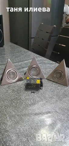 Триъгълни лунички за кухня , снимка 3 - Кухни - 47856663