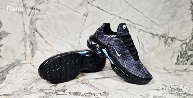 Мъжки маратонки Nike сиво, снимка 3 - Маратонки - 56020412