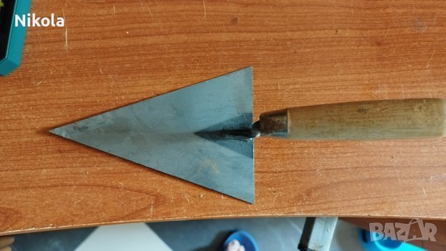 Мистрия, триъгълна зидарска 14/10см нови!