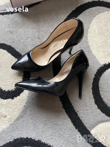 Дамски  обувки , снимка 2 - Дамски обувки на ток - 40981227