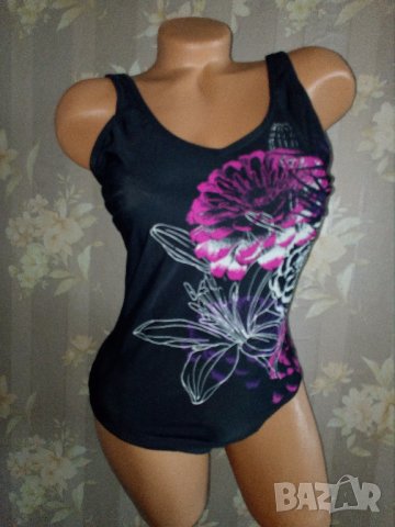 Цял черен бански с флорална апликация М