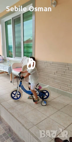 Детско колело с безкамерни гуми и помощни колела 