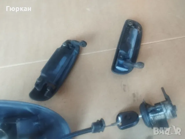 Ford Ka Заключване на Лява Врата и Багажник , снимка 2 - Части - 48854952