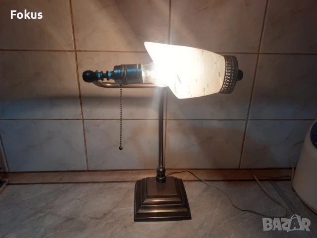 Уникална стара метална нощна настолна лампа, снимка 4 - Антикварни и старинни предмети - 53294574