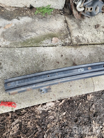 Основа предна броня -Discovery 3 -2.7-190кс-2008г