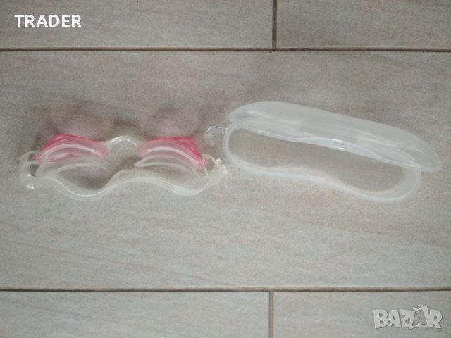 очила за плуване с калъф кутия , снимка 5 - Водни спортове - 41321282