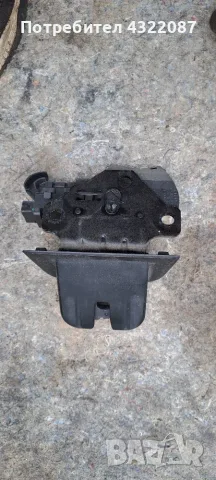 Брава багажник от Audi A4 B7/ Ауди А4 Б7 2.0TDI 140к.с BLB /АВТОМАТ/