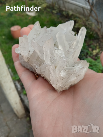 Друза от планински кристал и пирит, снимка 1 - Декорация за дома - 44795420