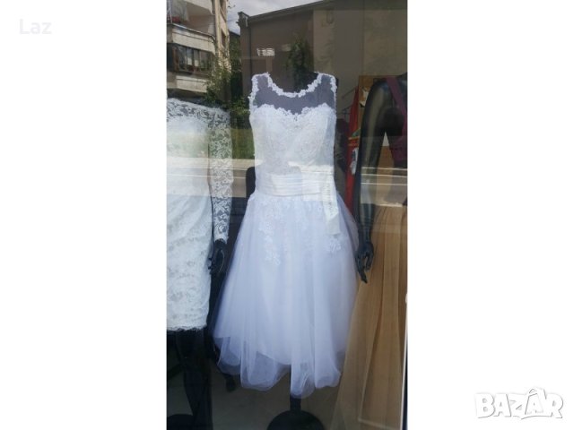 къса обемна булчинска сватбена рокля, снимка 4 - Сватбени рокли - 41870755