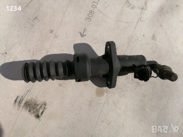 Долна помпа за съединител за Пежо 307 1.6 бензин , снимка 3 - Части - 44263993