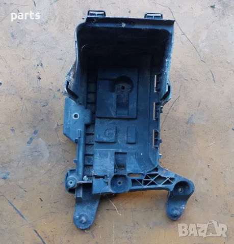 Стойка Акумулатор Ауди A3 8P
- VW Голф 5
- 1K0915333, снимка 4 - Части - 48006730