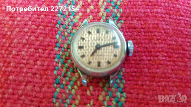 Часовник Чайка, снимка 1 - Антикварни и старинни предмети - 44615419