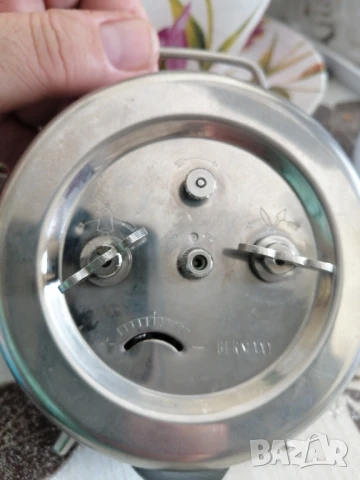 Ретро, немски часовник, будилник PETER, снимка 5 - Антикварни и старинни предмети - 50836833