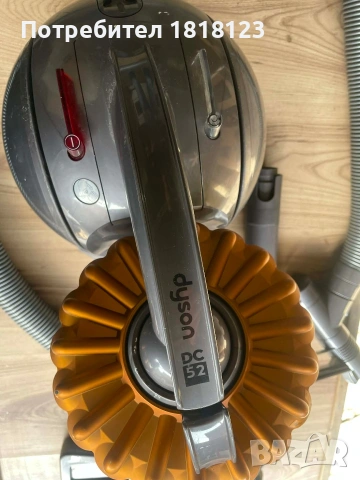 Продавам прахосмукачка Dyson DC52 ., снимка 9 - Прахосмукачки - 53693632