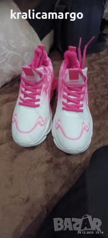 дамски дишащи маратонки 