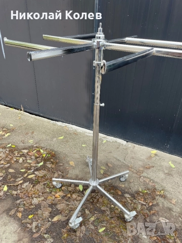 Стелаж за дрехи, снимка 2 - Стелажи и щандове - 51987353