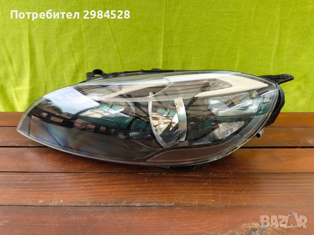 Фар за Volvo V40 / Волво В40