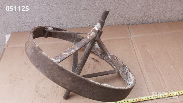 масивно ковано възрожденско колело за декорация , снимка 7 - Антикварни и старинни предмети - 38686582
