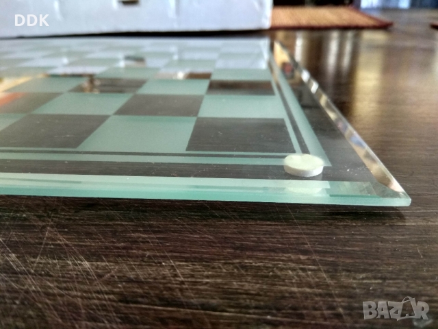 Стъклен шах,дъска-без фигурите!, снимка 4 - Шах и табла - 36045816