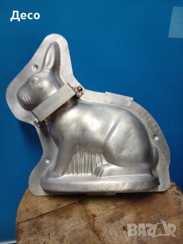 Стара алуминиева форма,калъп за великденския шоколадов заек., снимка 1