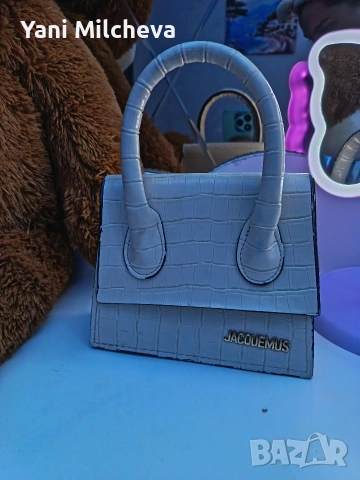 Дамска чанта Jacquemus , снимка 3 - Чанти - 53460551