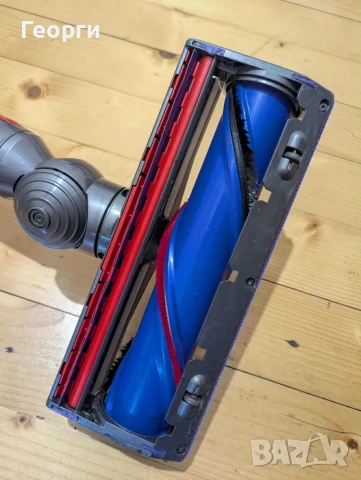 Много добра Dyson V10 безжична прахосмукачка пълен комплект, снимка 5 - Прахосмукачки - 52776522