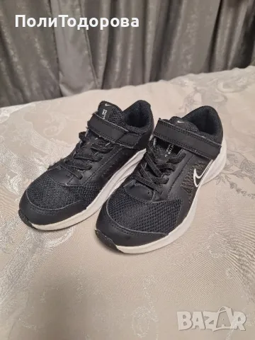 Детски маратонки NIKE, снимка 5 - Детски маратонки - 47739264