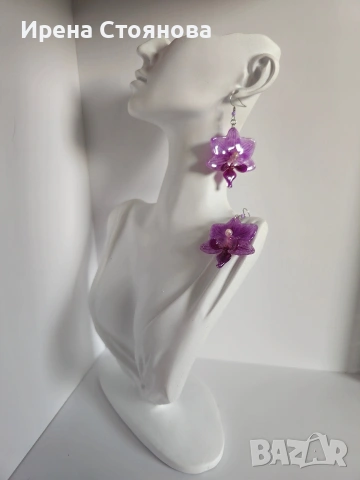 "Purple Orchid" Тези изящни обеци съдържат истинска мини орхидея в красиви розово-лилави нюанси