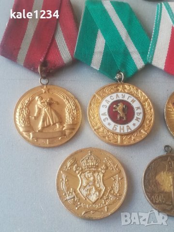 Военни медали. Лот. БНА. Орден. Медал. За заслуги. , снимка 2 - Антикварни и старинни предмети - 44417563