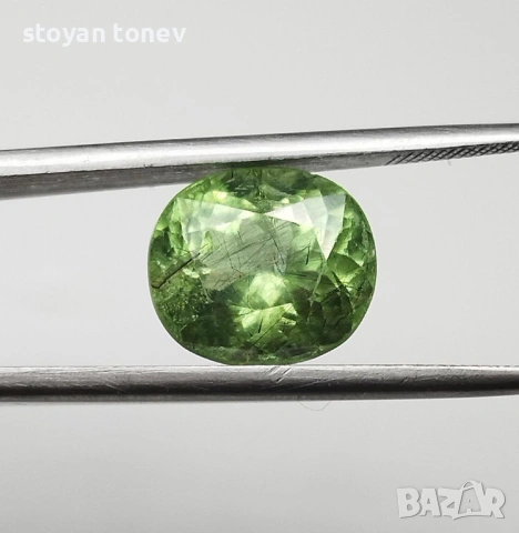 Уникален колекционерски камък – 4.50 карата натурален рутилен ябълково-зелен перидот от Пакистан!, снимка 2 - Други - 53774887
