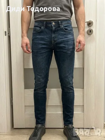 Мъжки впити дънки Pull&Bear (Размер S / EUR 38)