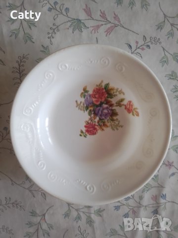 Пластмасови чинии, снимка 11 - Чинии - 41529646