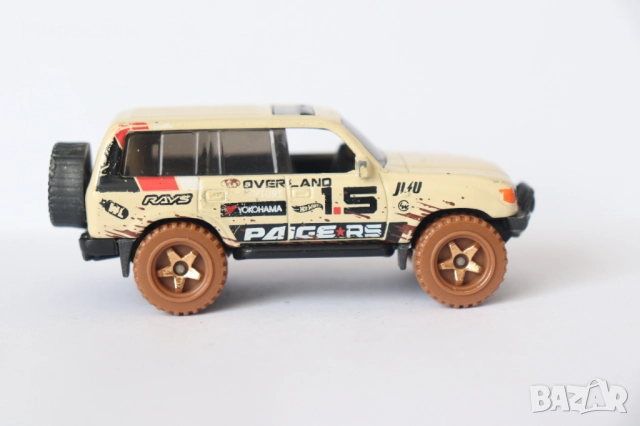 1/64 HOT WHEELS TOYOTA LAND CRUISER КОЛИЧКА МОДЕЛ, снимка 4 - Колекции - 52919351