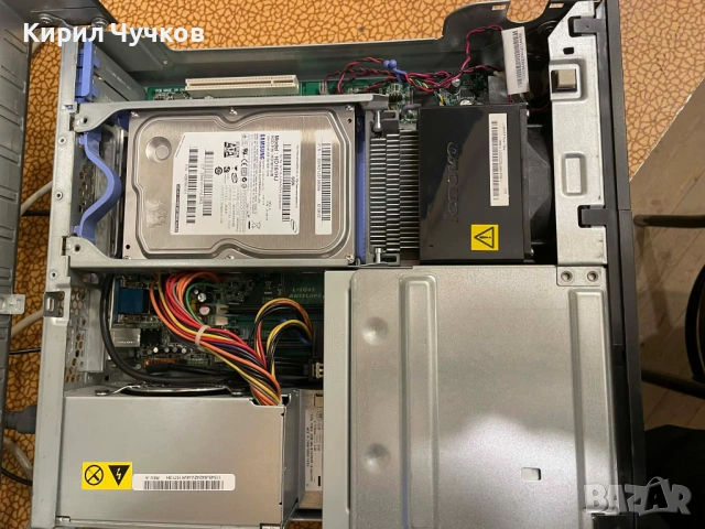 Продавам компютър Lenovo ThinkCentre M58P, снимка 2 - Работни компютри - 53750181