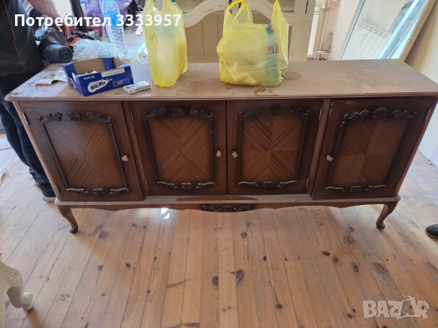 Продавам стари но запазени мебели!