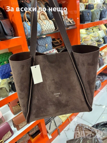 Guess Дамска Чанта Гес - Налични Различни Цветове Код E1049, снимка 13 - Чанти - 52172587