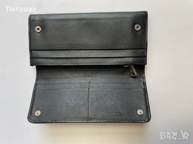 Портфейл Prada от кожа Оригинал, снимка 8 - Портфейли, портмонета - 56103303