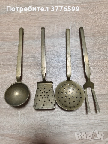 Стари месингови прибори 