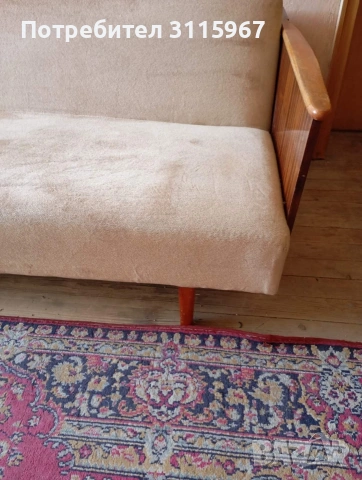 Ретро диван, снимка 4 - Дивани и мека мебел - 53835348
