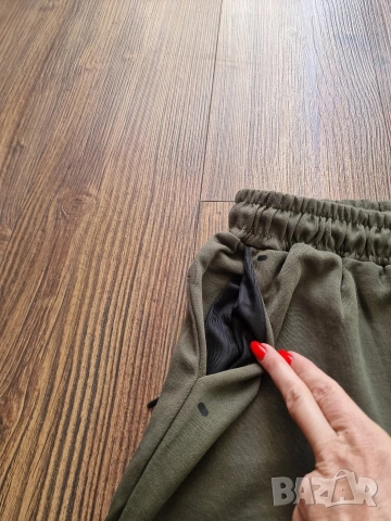 Страхотен мъжки спортен екип NIKE размер M и L, снимка 12 - Спортни дрехи, екипи - 53451358