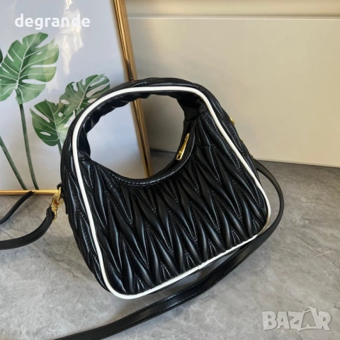 👜 Дамска Чанта Miu Miu, снимка 3 - Чанти - 53852677