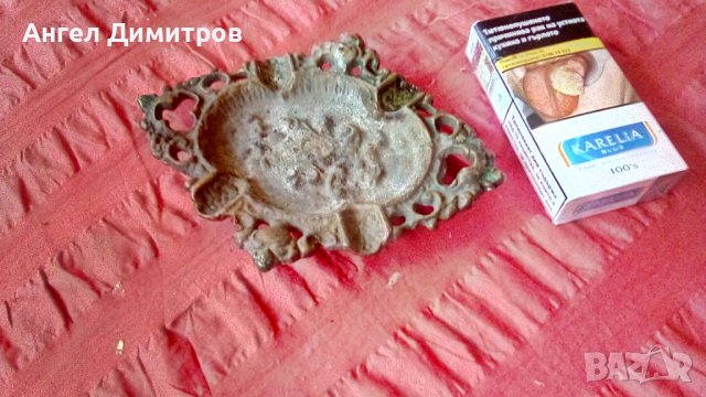 Стар бронзов пепелник , снимка 2 - Антикварни и старинни предмети - 41377563