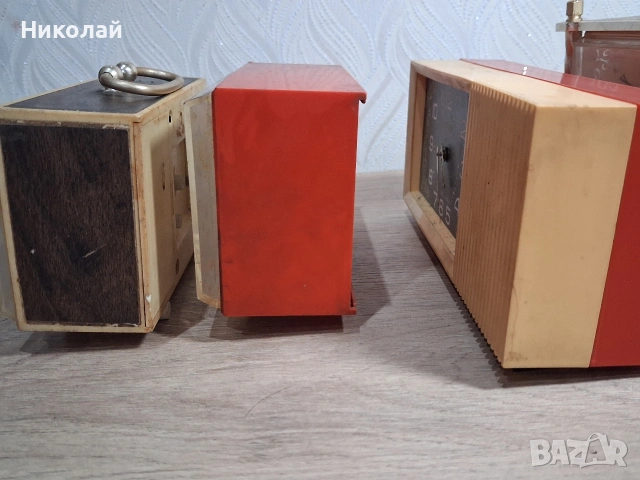 Лот 4 броя електро механични будилници Слава Наири за ремонт части, снимка 12 - Антикварни и старинни предмети - 53618398