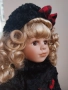 Винтидж порцеланова кукла зимна като ново от колекцията Collector's Choice, снимка 5