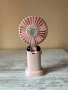 Розов вентилатор със стойка и различни степени зарежда се с USB type C и работи отлично 🩷, снимка 3