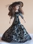 Порцеланова кукла със стойка , снимка 1 - Кукли - 41745901