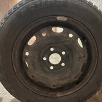 Зимни гуми с джанти, снимка 3 - Гуми и джанти - 41909757