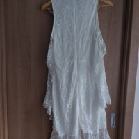 Pretty Little Thing - бяла дантелена рокля, снимка 3 - Рокли - 41669943