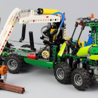 LEGO Technic Forest 2in1 pneumatic, Power Functions motor 1003 части, снимка 12 - Конструктори - 44796488